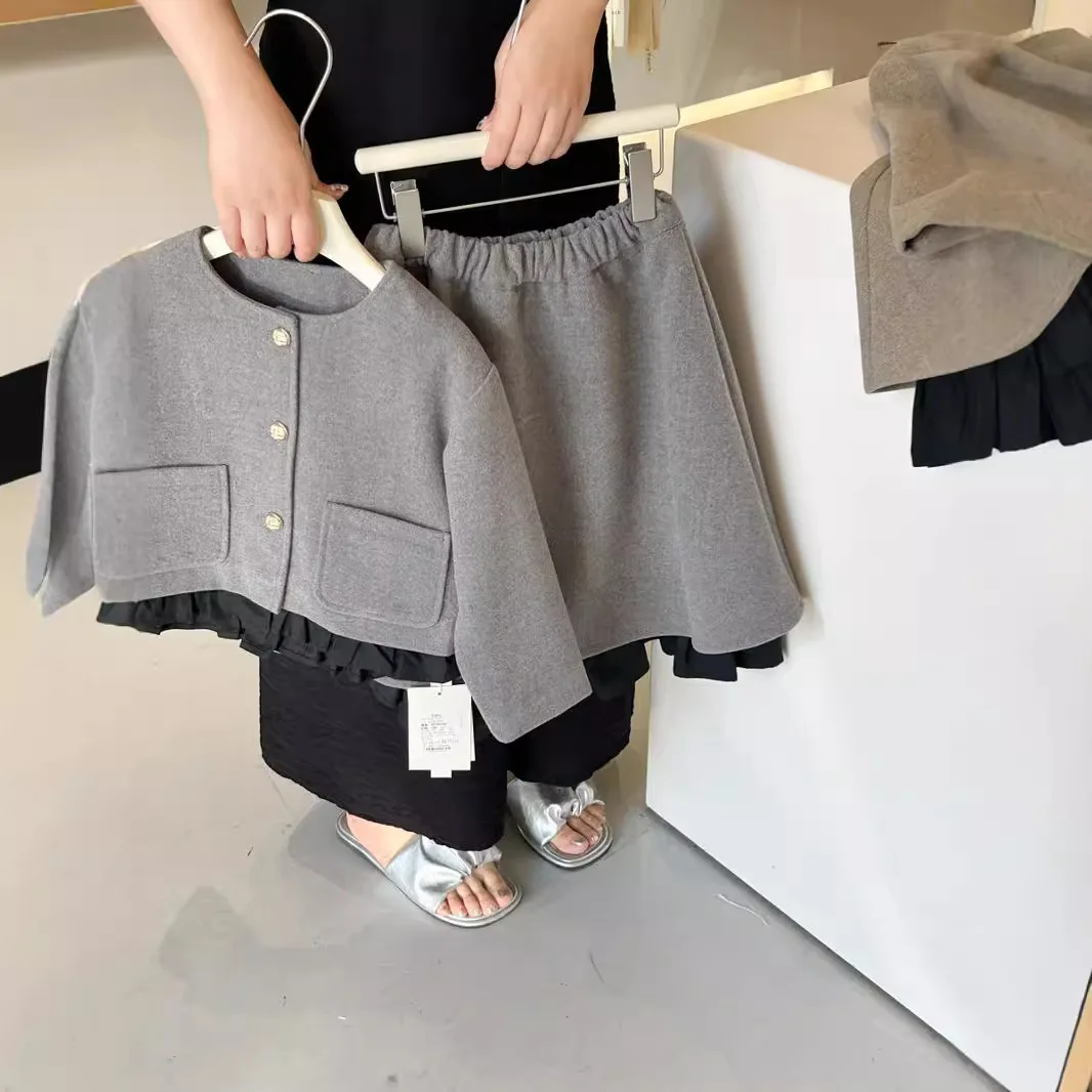 Baby Girl Clothes Suit Girls Woolen Suit 2024 Autumn Fashion Girls Round Neck Coat Half Skirt Children Two-piece Set
Baby Girl Clothes Suit Girls Woolen Suit 2024 Autumn Fashion Girls Round Neck Coat Half Skirt Children Two-piece Set