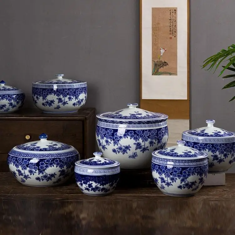 Chinese Style Ceramic Blue And White Porcelain Tea Canister with Lid Moisture Proof Storage Jar Love Flower Design
Chinese Style Ceramic Blue And White Porcelain Tea Canister with Lid Moisture Proof Storage Jar Love Flower Design