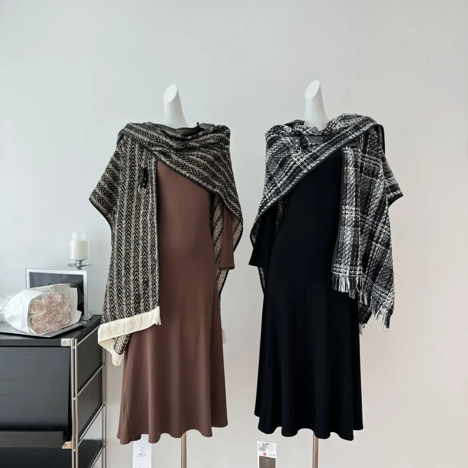 Korean Fashion Autumn New Women Two Piece Sets Elegant Shawl Cape Jacket + O Neck Long Sleeve High Waist Slim A Line Long Dress
Korean Fashion Autumn New Women Two Piece Sets Elegant Shawl Cape Jacket + O Neck Long Sleeve High Waist Slim A Line Long Dress