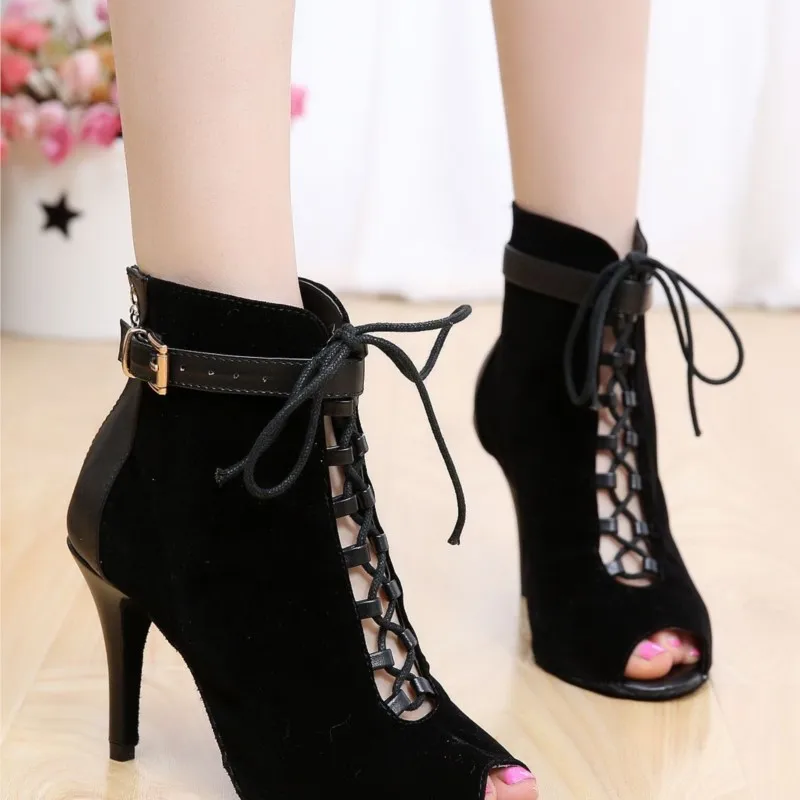 Black Women's Heeled Boots Latin Dance Shoes Medium Low Heel Dancing Shoes Women's Jazz Dance High Heels
Black Women's Heeled Boots Latin Dance Shoes Medium Low Heel Dancing Shoes Women's Jazz Dance High Heels