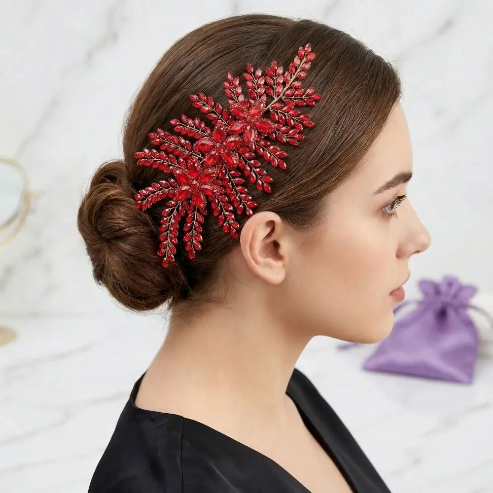 Sparkling Wedding Headband Elegant Leaf Design Bride Crown Tiaras Shiny Crystal Tiaras Wedding Hair Accessories
Sparkling Wedding Headband Elegant Leaf Design Bride Crown Tiaras Shiny Crystal Tiaras Wedding Hair Accessories