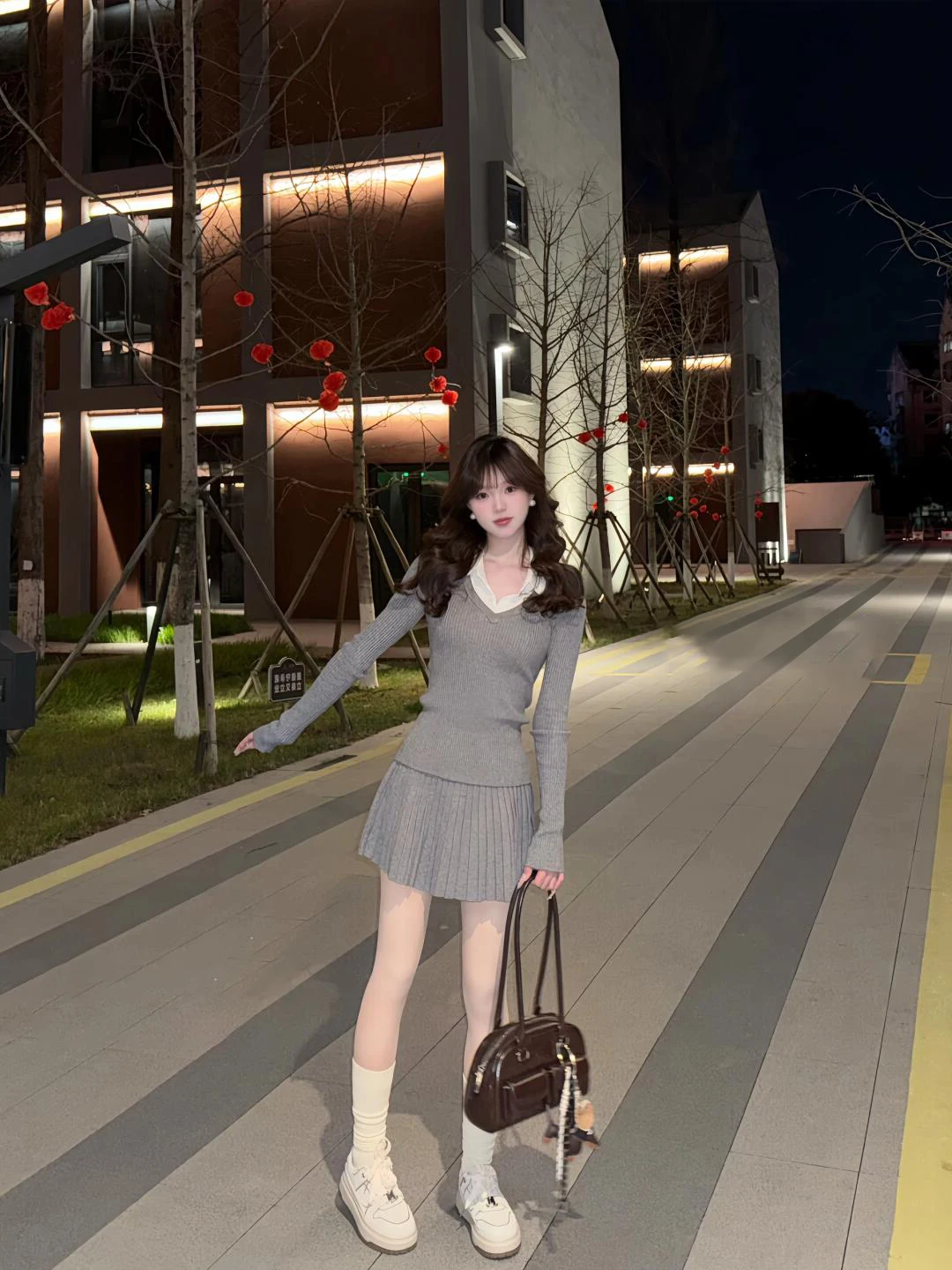 Gray Knitted Set Dress Women Anti-Aging Fashionable Top Pleated Skirt Two-Piece Set 2025 Super Popular Winter Clothes
Gray Knitted Set Dress Women Anti-Aging Fashionable Top Pleated Skirt Two-Piece Set 2025 Super Popular Winter Clothes