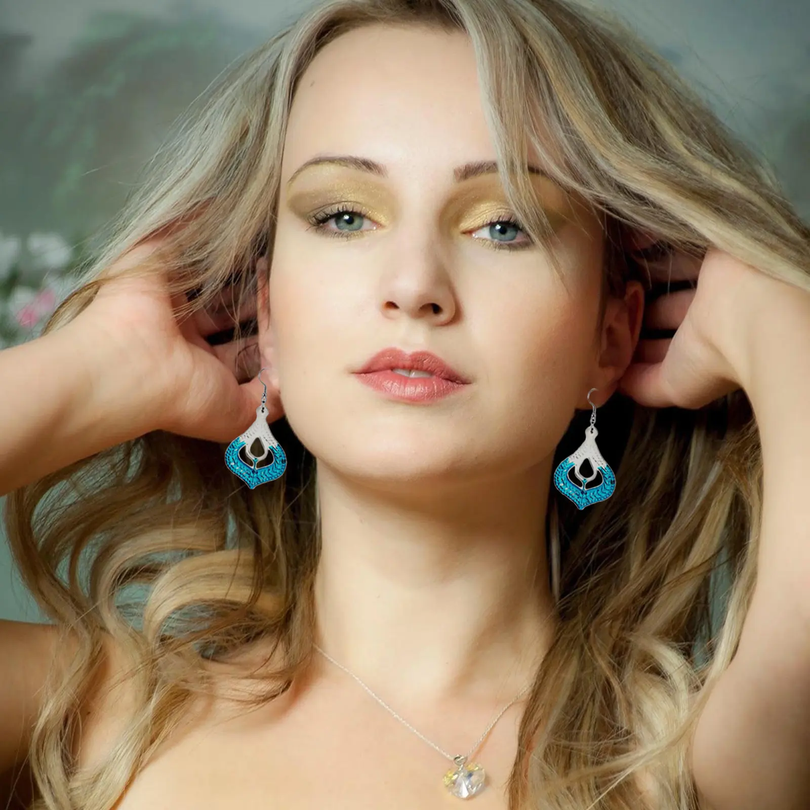 Набор из 5 форм для сережек и подвесок: эффективный инструмент для рукоделия, для создания красивых украшений и подвесок
Набор из 5 форм для сережек и подвесок: эффективный инструмент для рукоделия, для создания красивых украшений и подвесок