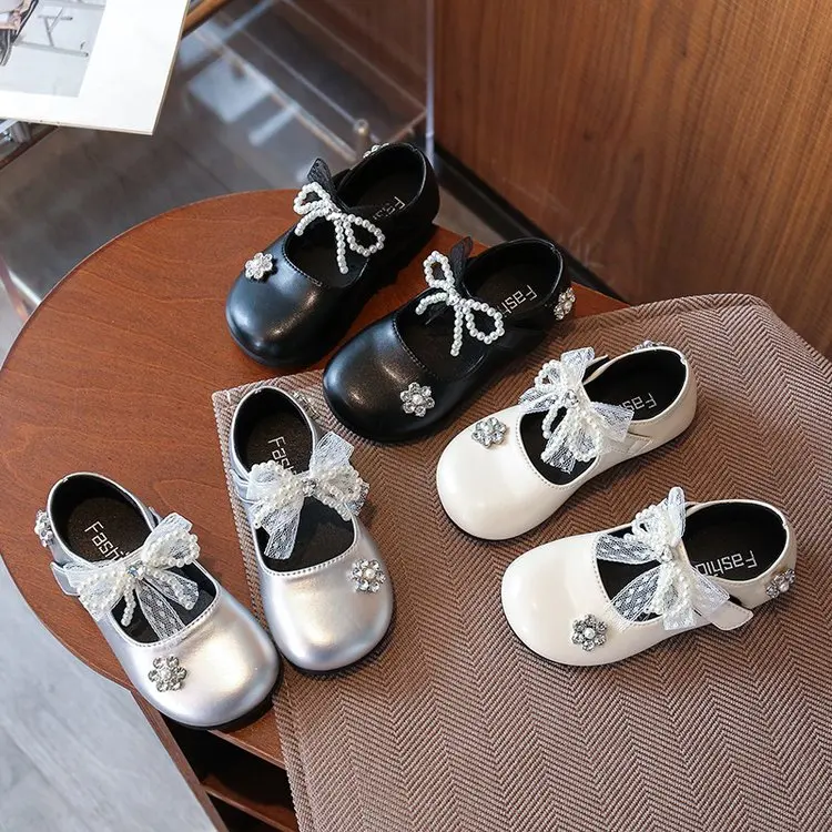 Girls Flat Shoes Round Toes Sweet Lace Bows Kids Leather Shoes Korean Style 2025 Autumn New Children Dance Shoes MaryJanes Ins
Girls Flat Shoes Round Toes Sweet Lace Bows Kids Leather Shoes Korean Style 2025 Autumn New Children Dance Shoes MaryJanes Ins