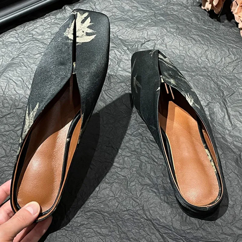 Summer New French Flat Head Printed Casual Sandals Breathable Fashionable Outdoor Beach Women's Shoes Slip-On Rubber Sole
Summer New French Flat Head Printed Casual Sandals Breathable Fashionable Outdoor Beach Women's Shoes Slip-On Rubber Sole