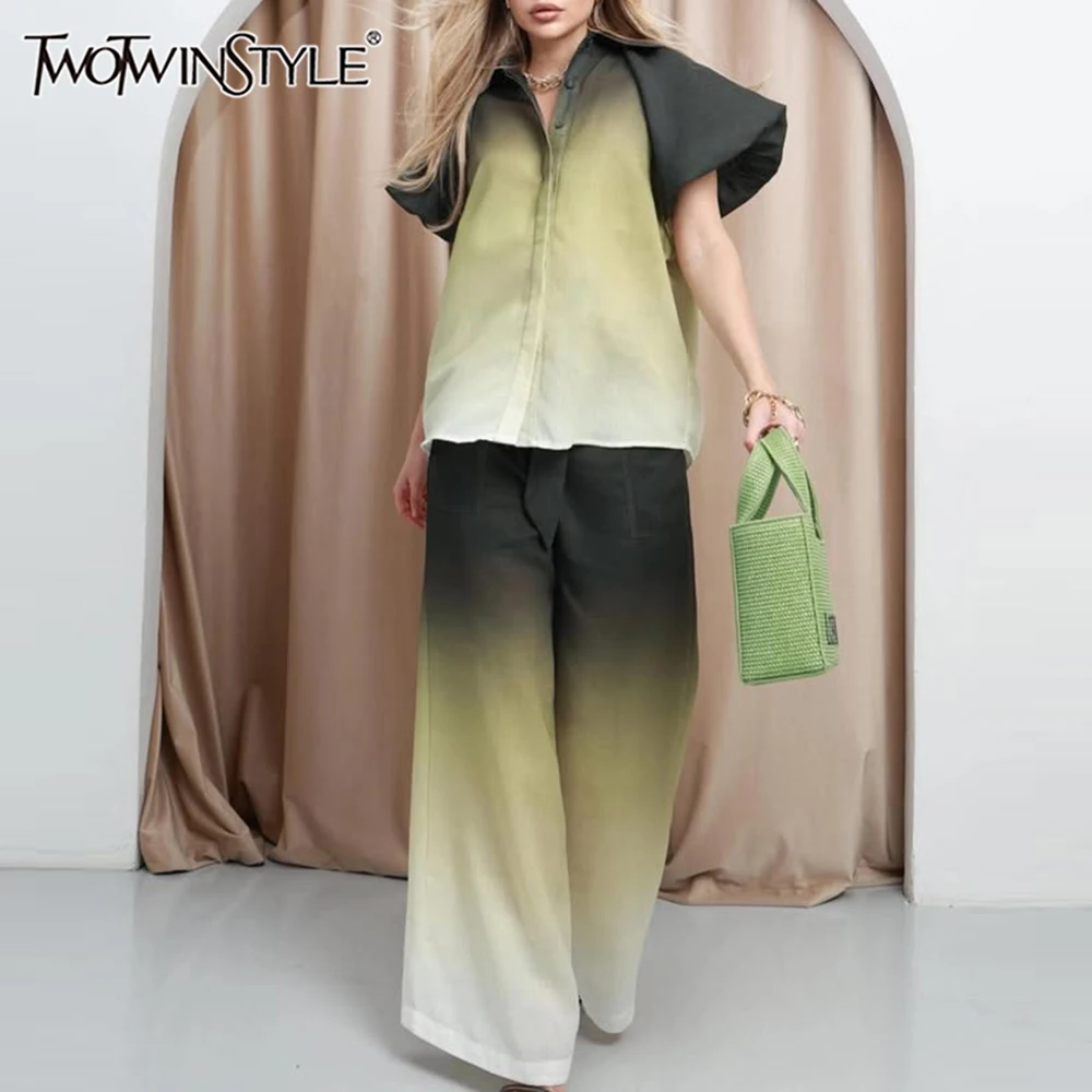 TWOTWINSTYLE Colorblock Two Piece Sets for Women Lapel Short Sleeves Patchwork Single Breasted Top Wide Leg Pant Set Female New
TWOTWINSTYLE Colorblock Two Piece Sets for Women Lapel Short Sleeves Patchwork Single Breasted Top Wide Leg Pant Set Female New
