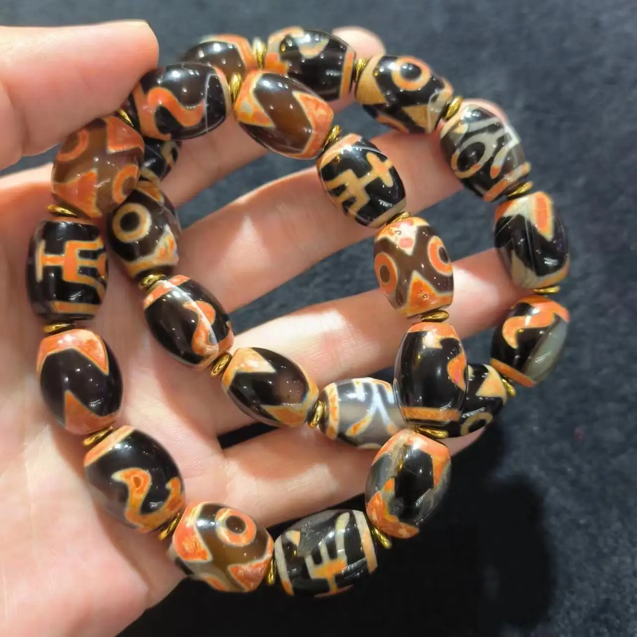 10pcs/lot New productsTaiwan Infiltration Craft Dzi Bracelet Wholesale Tibet unique agate dzi Infiltration Dzi Natural stone diy
10pcs/lot New productsTaiwan Infiltration Craft Dzi Bracelet Wholesale Tibet unique agate dzi Infiltration Dzi Natural stone diy