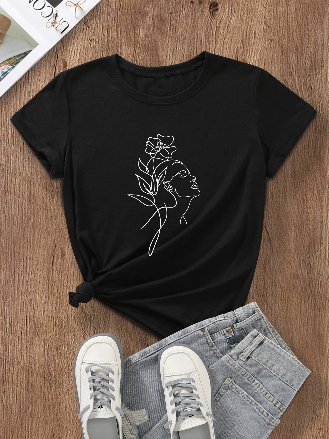 Portrait sketch plant printing T-shirt Cotton Gothic grunge style Aesthetic fashion Women's Casual Short Sleeve Tee
Portrait sketch plant printing T-shirt Cotton Gothic grunge style Aesthetic fashion Women's Casual Short Sleeve Tee