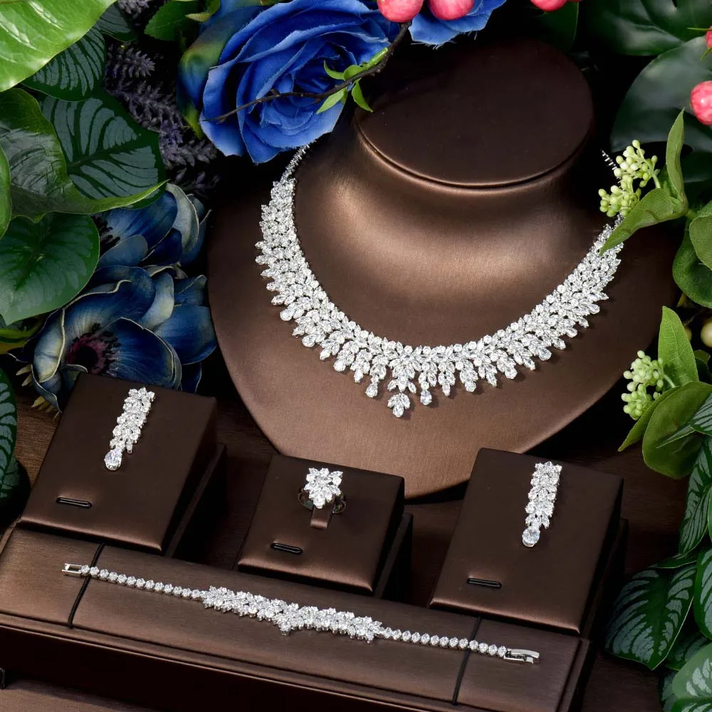 HIBRIDE Elegant and confident women's jewellery necklace earrings set daily versatile dress party engagement accessories S-522
HIBRIDE Elegant and confident women's jewellery necklace earrings set daily versatile dress party engagement accessories S-522