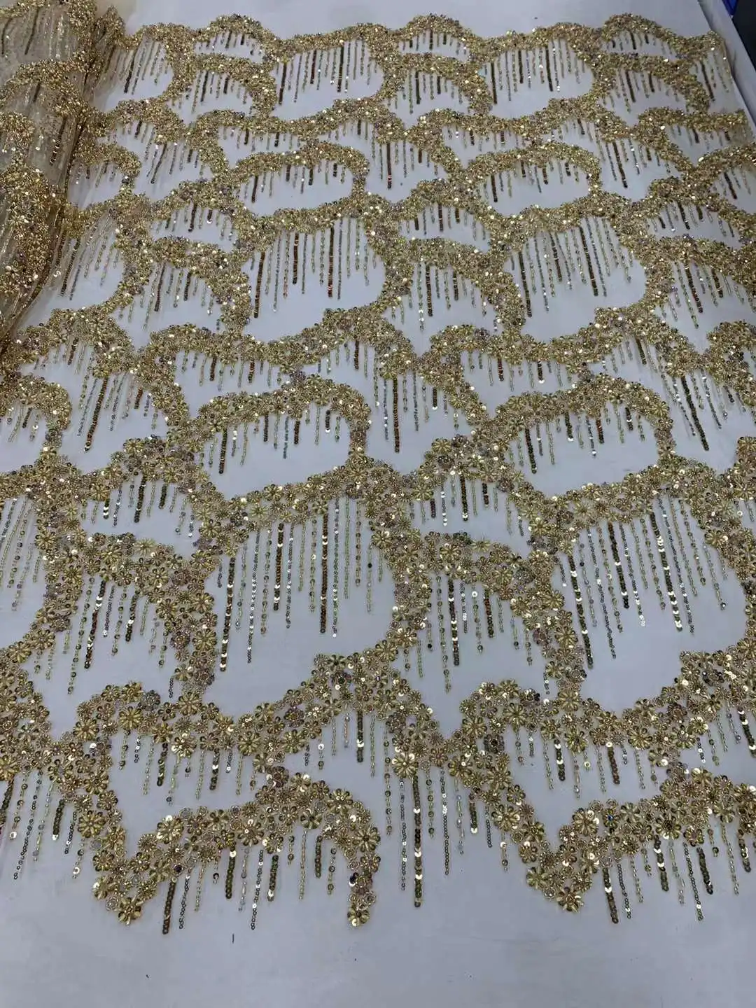 2024 High-end Evening Dress Design,Luxury Beads Embroidered Fabric,Sparkle Sequins Embroidery With Pearls French Mesh Lace
2024 High-end Evening Dress Design,Luxury Beads Embroidered Fabric,Sparkle Sequins Embroidery With Pearls French Mesh Lace