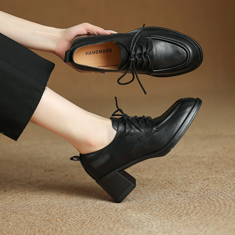 Women Genuine Leather Vintage Lace Up Chunky Heel Oxford Shoes
Women Genuine Leather Vintage Lace Up Chunky Heel Oxford Shoes