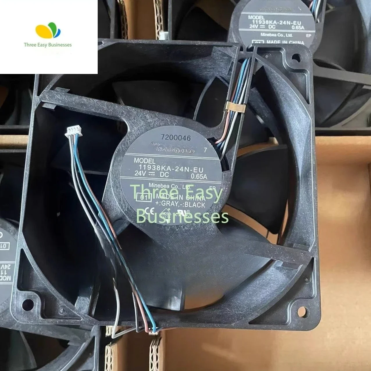 11938KA-24N-EU 12038 24V 0.65A four wire cooling fan 
11938KA-24N-EU 12038 24V 0.65A four wire cooling fan