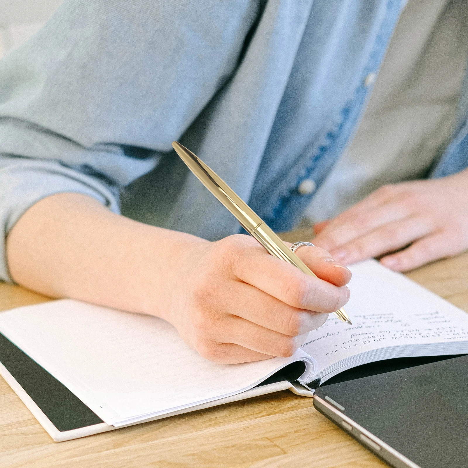 6шт металлические шариковые ручки с вращающимся дизайном, легкие черные чернила для офисных школьных металлических канцелярских принадлежностей
6шт металлические шариковые ручки с вращающимся дизайном, легкие черные чернила для офисных школьных металлических канцелярских принадлежностей