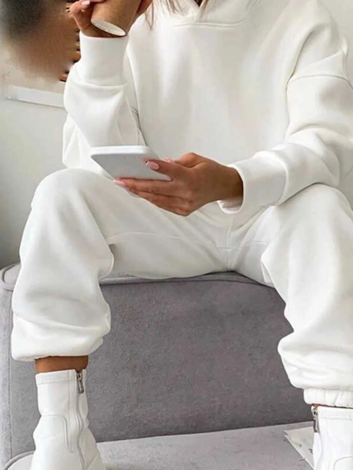 New Women's Hooded Sexy Hoodie Color Crop Suit Long Sleeve Casual Sportswear Two-Piece Set Polyester Fiber Four Seasons
New Women's Hooded Sexy Hoodie Color Crop Suit Long Sleeve Casual Sportswear Two-Piece Set Polyester Fiber Four Seasons