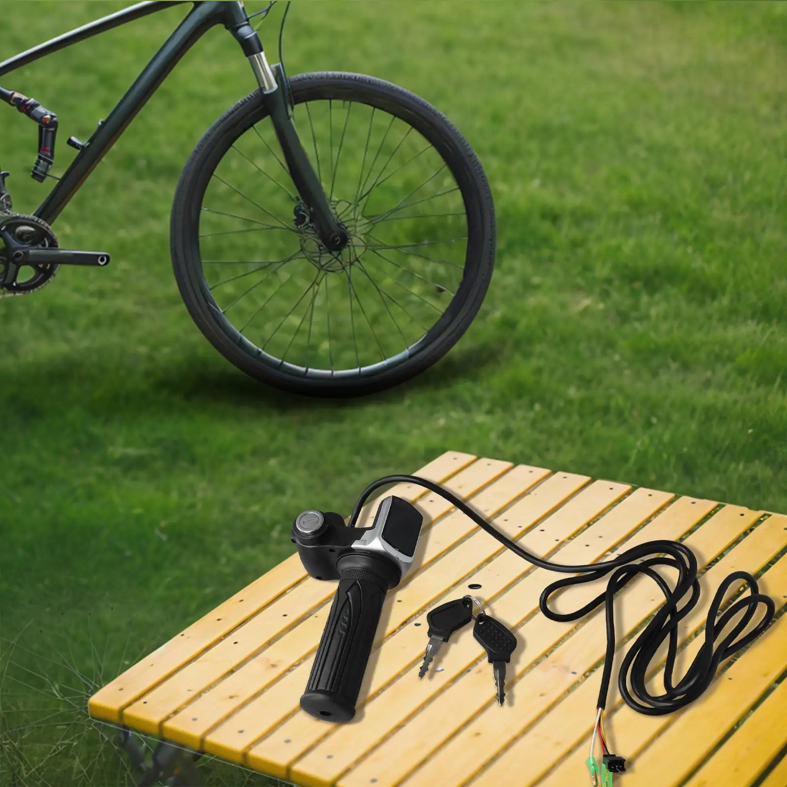 Black Electric Scooter Throttle Grip with Key Lock Power Indicator Suitable for Electric Throttle Motorcycle Scooter
Black Electric Scooter Throttle Grip with Key Lock Power Indicator Suitable for Electric Throttle Motorcycle Scooter