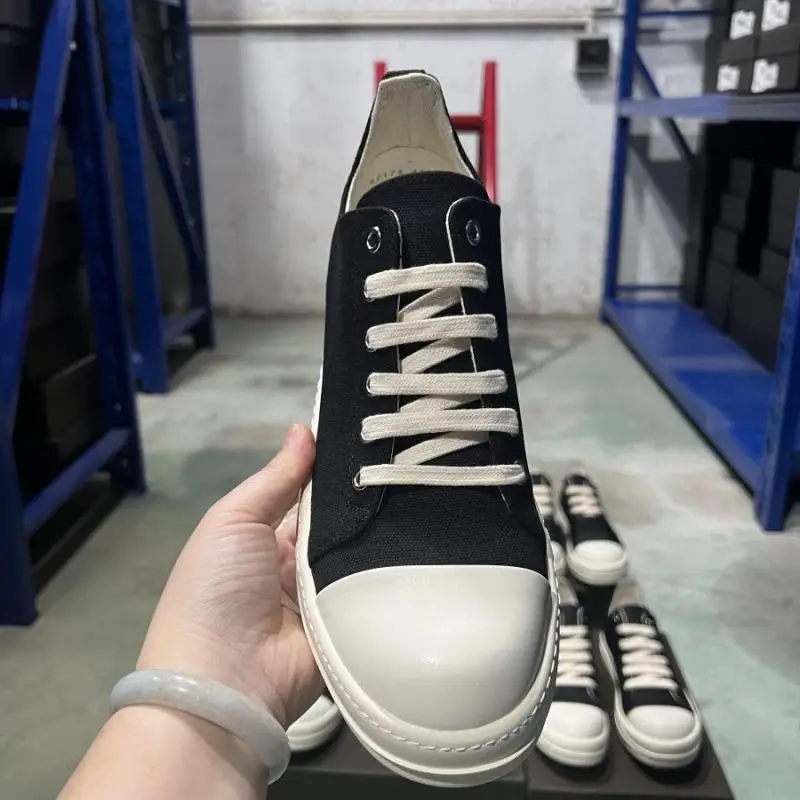 Ro Luxury Men Casual Shoes Black Canvas Low Top Shoe Sneaker Thick Sole Lace Up Luxury Women Sneakers 
Ro Luxury Men Casual Shoes Black Canvas Low Top Shoe Sneaker Thick Sole Lace Up Luxury Women Sneakers