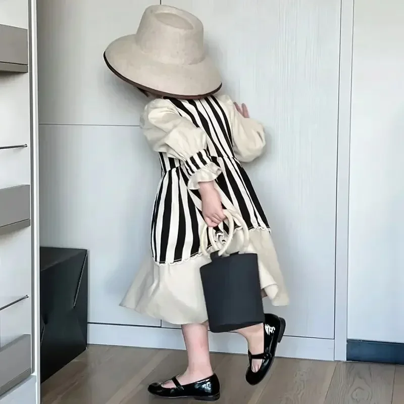 Girls Dress Vintage Striped Patchwork Dress 2024 Spring and Autumn Korean Children Clothing Lace Long Sleeve Princess Dresses
Girls Dress Vintage Striped Patchwork Dress 2024 Spring and Autumn Korean Children Clothing Lace Long Sleeve Princess Dresses