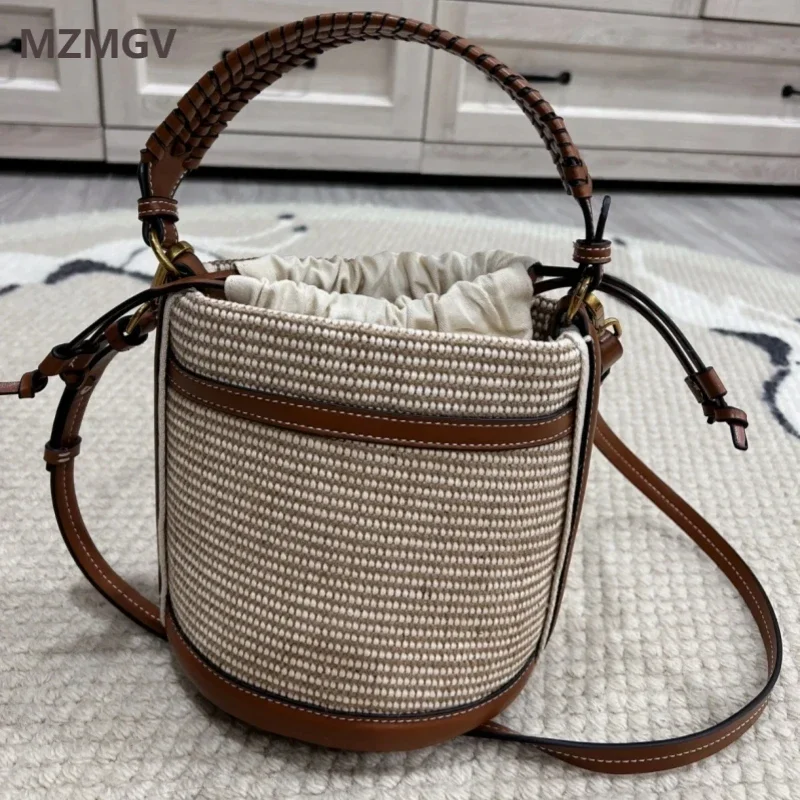 Autumn Fashion Woven Bucket Bag for Woman French Style Seaside Holiday Premium Beach Handbag Quality Shoulder Bag Bolsa Feminina
Autumn Fashion Woven Bucket Bag for Woman French Style Seaside Holiday Premium Beach Handbag Quality Shoulder Bag Bolsa Feminina