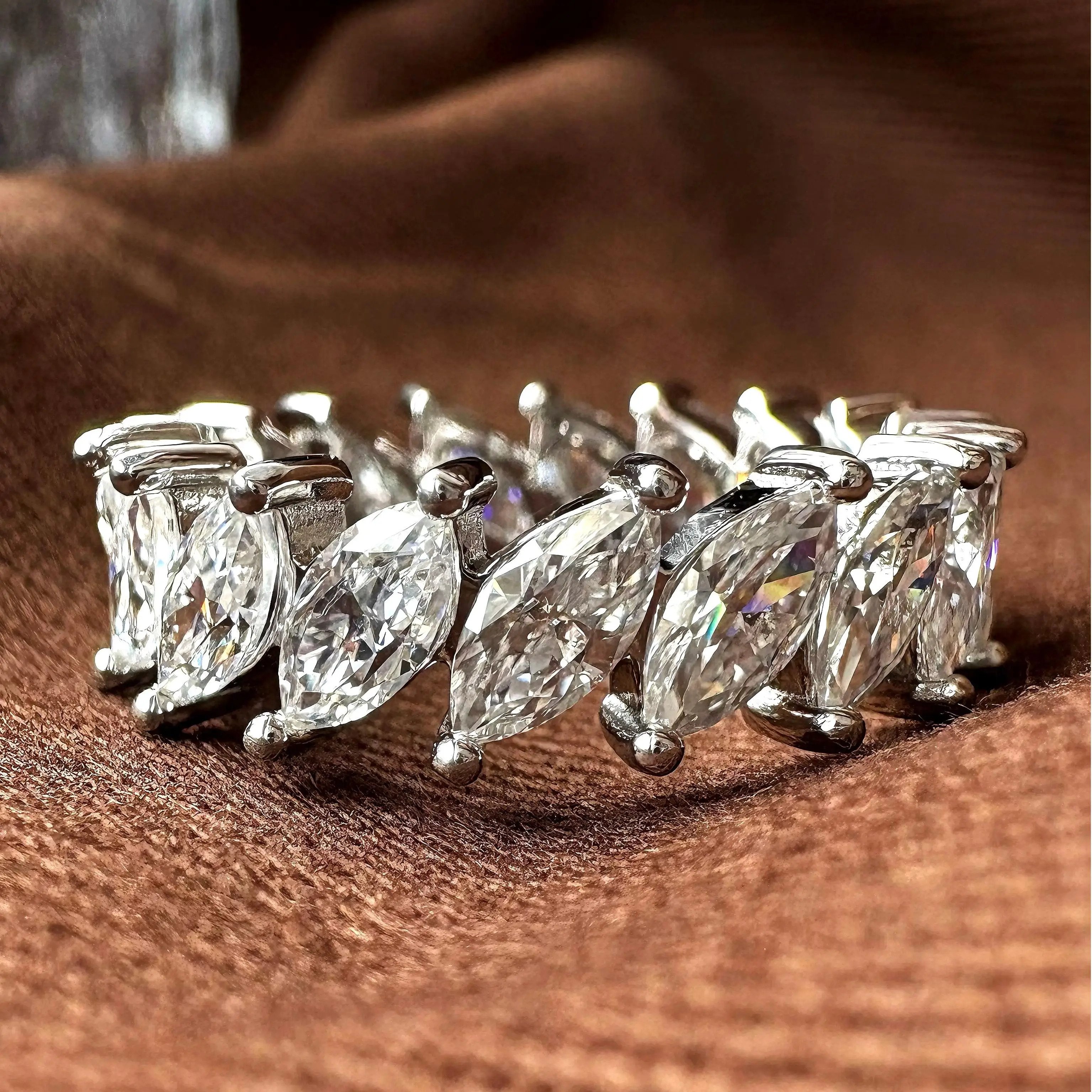 Gourch Elegant 3x6mm Marquise Cut Moissanite Ring in 925 Silver with GRA Certified Wedding Band for Women Anniversary Jewelry
Gourch Elegant 3x6mm Marquise Cut Moissanite Ring in 925 Silver with GRA Certified Wedding Band for Women Anniversary Jewelry