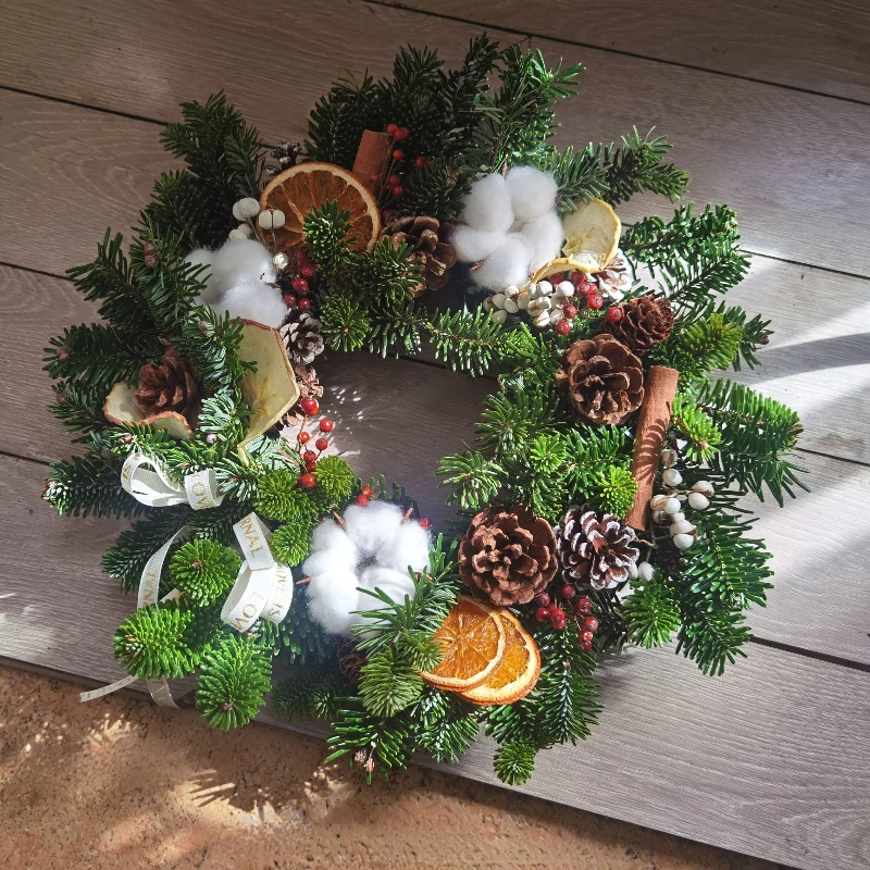 Christmas Decorations Handmade Artificial Flowers White Garlands Christmas Wreath Door Crown Halloween Decoration Home Decor
Christmas Decorations Handmade Artificial Flowers White Garlands Christmas Wreath Door Crown Halloween Decoration Home Decor