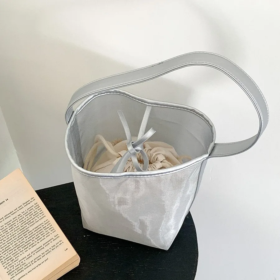 2025 Summer New Bucket Bag Women's Mesh Cutout Design Cylinder Handbag Bag Women's Versatile Shoulder Bag Women 
2025 Summer New Bucket Bag Women's Mesh Cutout Design Cylinder Handbag Bag Women's Versatile Shoulder Bag Women
