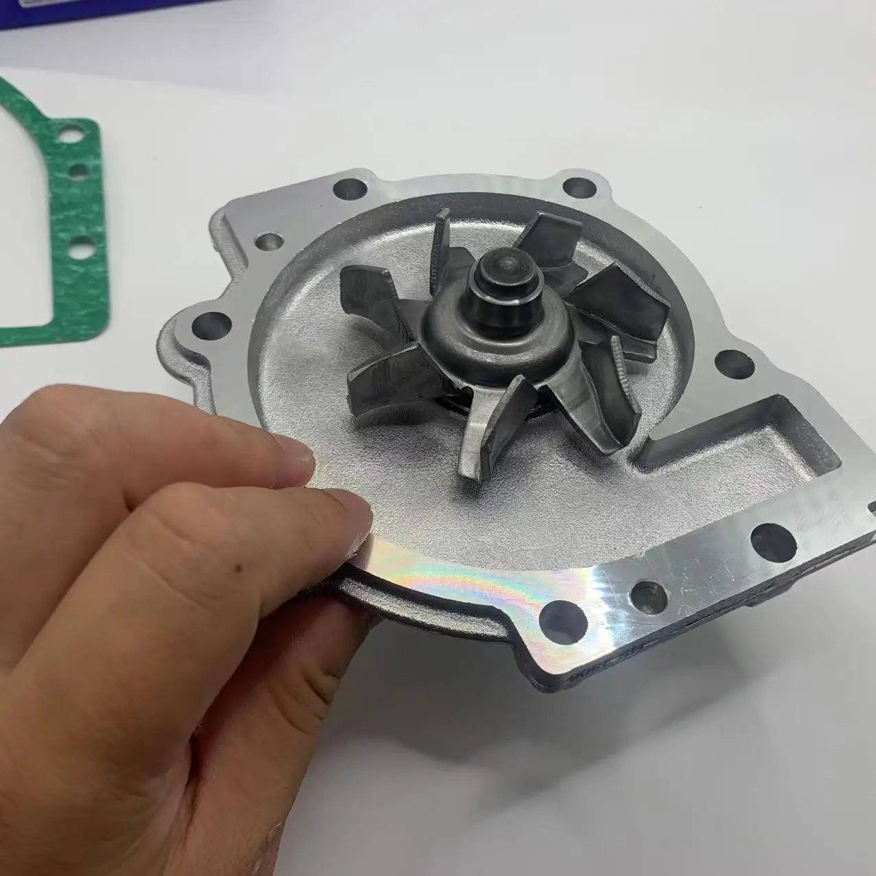 Original New Engine Water Pump Oem 30684432 30751700 For Volvo 850 C30 C70 S80 V50 Xc70 Xc90 S60 S40 V70 V40 S70 High Quality
Original New Engine Water Pump Oem 30684432 30751700 For Volvo 850 C30 C70 S80 V50 Xc70 Xc90 S60 S40 V70 V40 S70 High Quality