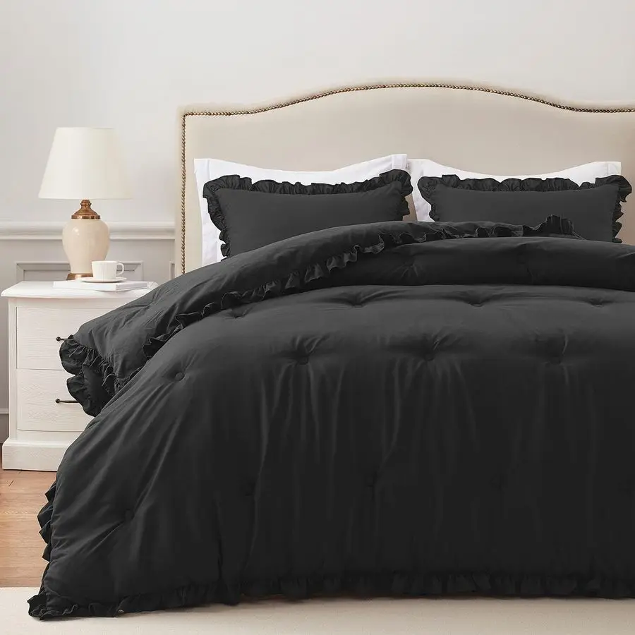 Пушистое одеяло Queen Comforter Ruffle Black, комплект постельного белья в стиле шебби-шик, 3 предмета: 1 одеяло и 2 наволочки.
Пушистое одеяло Queen Comforter Ruffle Black, комплект постельного белья в стиле шебби-шик, 3 предмета: 1 одеяло и 2 наволочки.