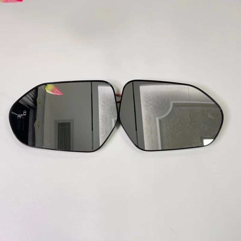 For Toyota Prius 2016 17 18 19 20 21 22 / Camry 2018 -2022 Car Wide Angle Heated Mirror Glass With Blind Spot Warning Light
For Toyota Prius 2016 17 18 19 20 21 22 / Camry 2018 -2022 Car Wide Angle Heated Mirror Glass With Blind Spot Warning Light