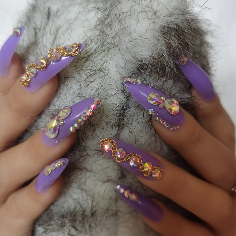 24pcs Luxury Purple Press On Nails Candy color Crystal diamond pointed head Fake Nails Glossy Full Cover False Nails For Women
24pcs Luxury Purple Press On Nails Candy color Crystal diamond pointed head Fake Nails Glossy Full Cover False Nails For Women