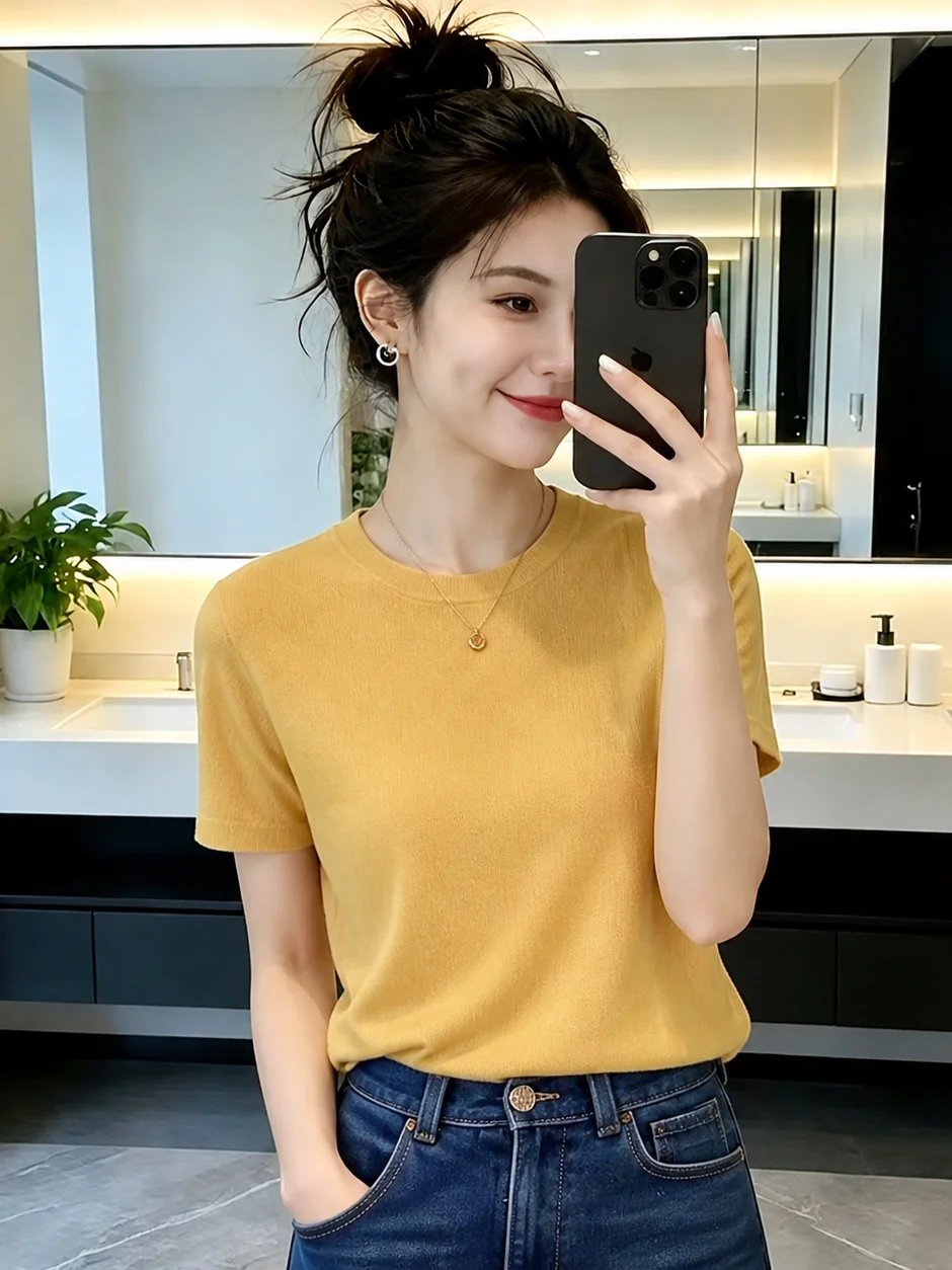 Soft Versatile round Neck Short Sleeve Knitwear Summer Trendy Ageless Fashionable Top Women Simple Style Straight Cut Knitted...
Soft Versatile round Neck Short Sleeve Knitwear Summer Trendy Ageless Fashionable Top Women Simple Style Straight Cut Knitted...