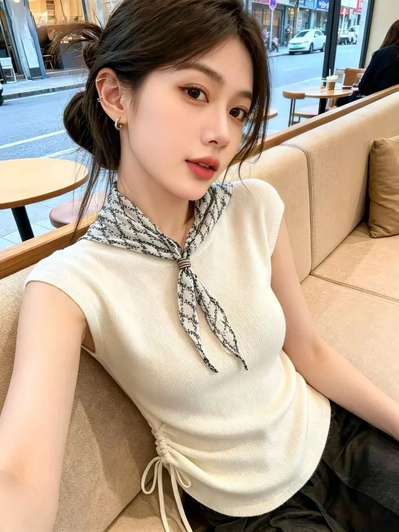 Korean Style Asymmetrical Knitwear Women's Summer New Drawstring Waist Top Silk Scarf Matching Self-Kept Style Recommendation
Korean Style Asymmetrical Knitwear Women's Summer New Drawstring Waist Top Silk Scarf Matching Self-Kept Style Recommendation