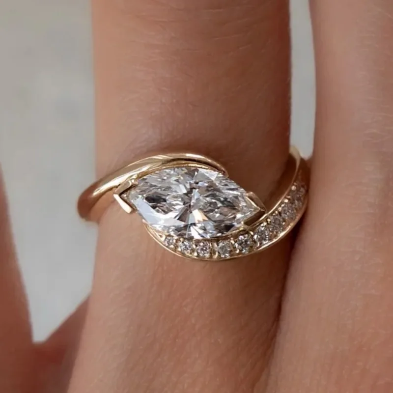 Gorgeous Inlaid White CZ Women's Ring Trendy Gold Color Geometry Daily Wear Party Jewelry Anniversary Gift
Gorgeous Inlaid White CZ Women's Ring Trendy Gold Color Geometry Daily Wear Party Jewelry Anniversary Gift