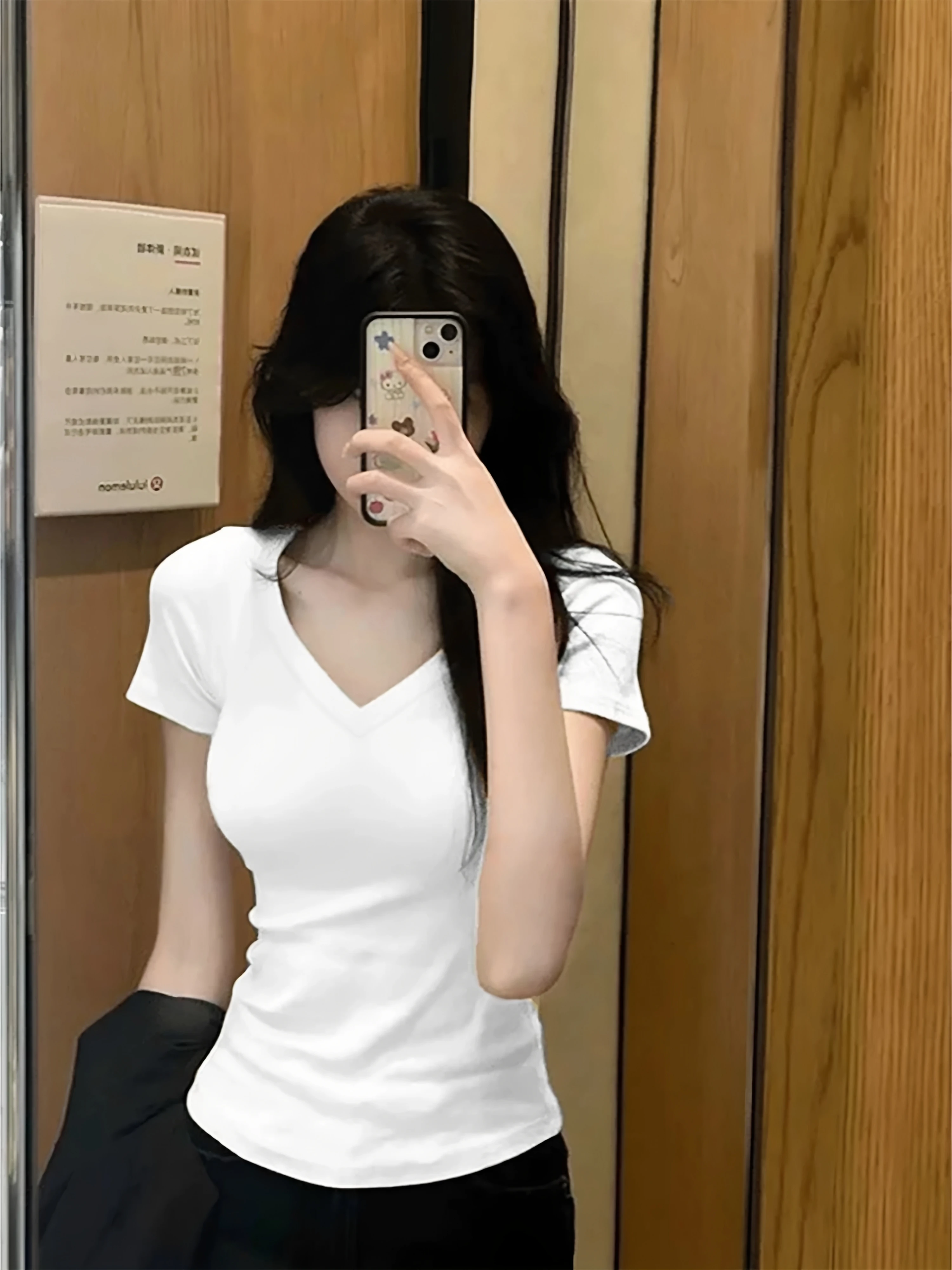 Summer Slim Fit Short Sleeve T-Shirt Women's plus Size V-Neck Breathable Lightweight Cotton 95% Elastic Bandage Top
Summer Slim Fit Short Sleeve T-Shirt Women's plus Size V-Neck Breathable Lightweight Cotton 95% Elastic Bandage Top
