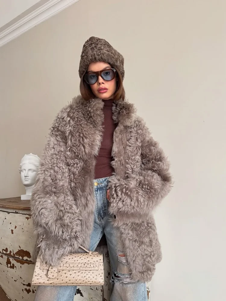 Women Solid Luxury Fur Coat Fashion Elegant Lace-up Stand-up Collar Suede Surface Belt Coats Lady 2025 Winter High Streetwears 
Women Solid Luxury Fur Coat Fashion Elegant Lace-up Stand-up Collar Suede Surface Belt Coats Lady 2025 Winter High Streetwears