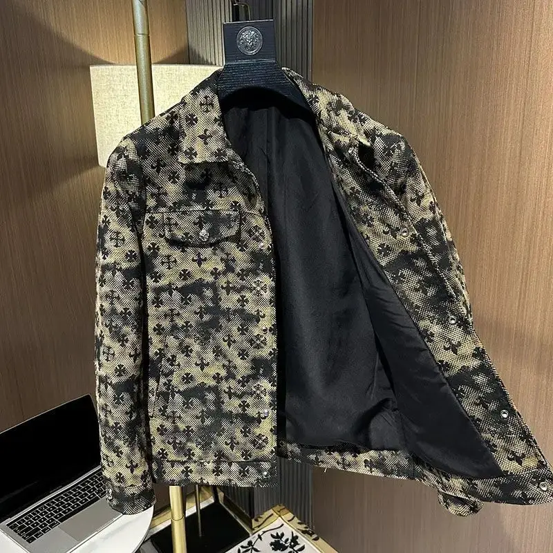 Новая модная брендовая весенне-осенняя куртка, персонализированная куртка с лацканами и принтом, мужская повседневная модная облегающая трендовая красивая куртка
Новая модная брендовая весенне-осенняя куртка, персонализированная куртка с лацканами и принтом, мужская повседневная модная облегающая трендовая красивая куртка