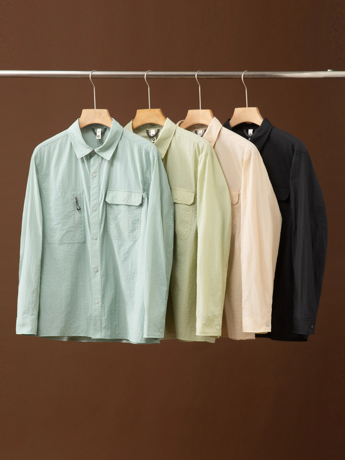 Легкая быстросохнущая тактическая рубашка с длинным рукавом для мужчин, повседневная, универсальная, свободного кроя, из полиэфирного волокна, тонкая модель 2506 для альпинизма
Легкая быстросохнущая тактическая рубашка с длинным рукавом для мужчин, повседневная, универсальная, свободного кроя, из полиэфирного волокна, тонкая модель 2506 для альпинизма