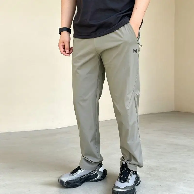 Men's New Summer Sports Pants, Cool‑Feeling Lightweight Breathable Quick‑Dry Straight‑Leg Trousers with Elastic Waist
Men's New Summer Sports Pants, Cool‑Feeling Lightweight Breathable Quick‑Dry Straight‑Leg Trousers with Elastic Waist