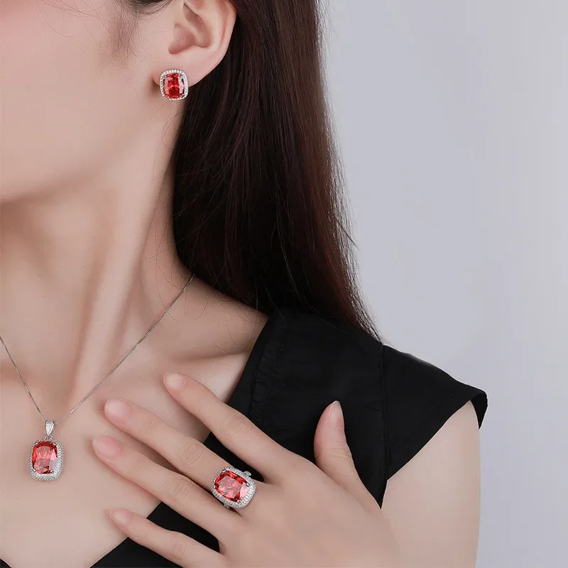 Серебро S925 с позолотой 18K и платиновым покрытием PT950, оранжевый камень огранки «птичье гнездо», простой комплект, женский, 12*16-10*12
Серебро S925 с позолотой 18K и платиновым покрытием PT950, оранжевый камень огранки «птичье гнездо», простой комплект, женский, 12*16-10*12