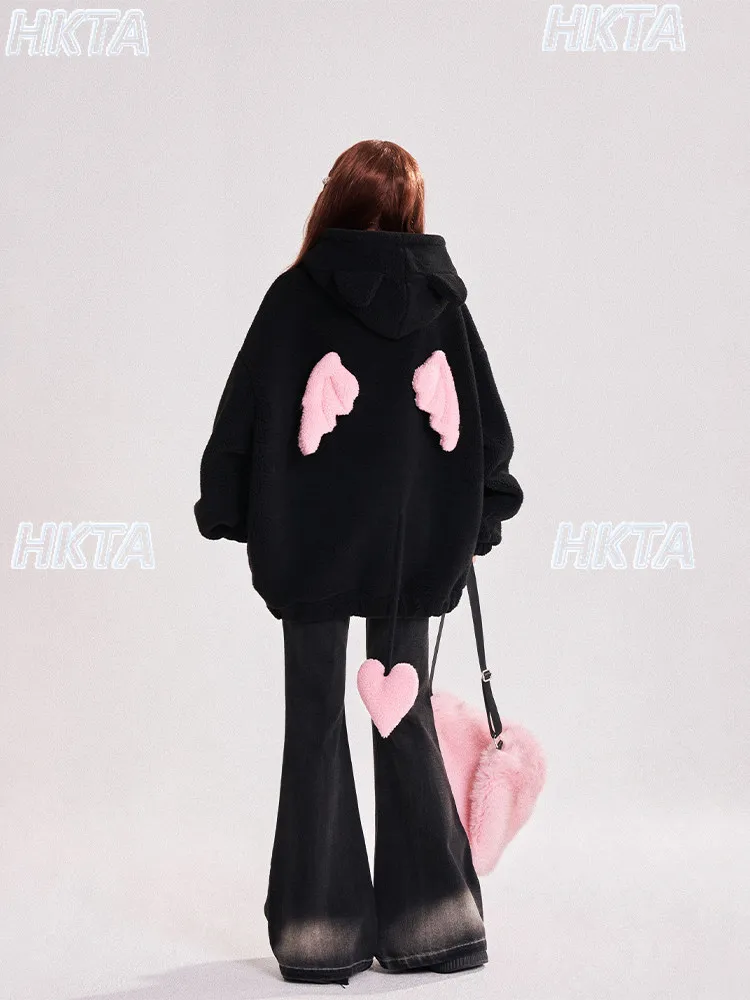 Милые толстовки с капюшоном из овечьей шерсти с кавайным бантом, женские зимние куртки 2025, новые теплые, милые, свободные, повседневные, пуловеры с меховым пальто, женские
Милые толстовки с капюшоном из овечьей шерсти с кавайным бантом, женские зимние куртки 2025, новые теплые, милые, свободные, повседневные, пуловеры с меховым пальто, женские