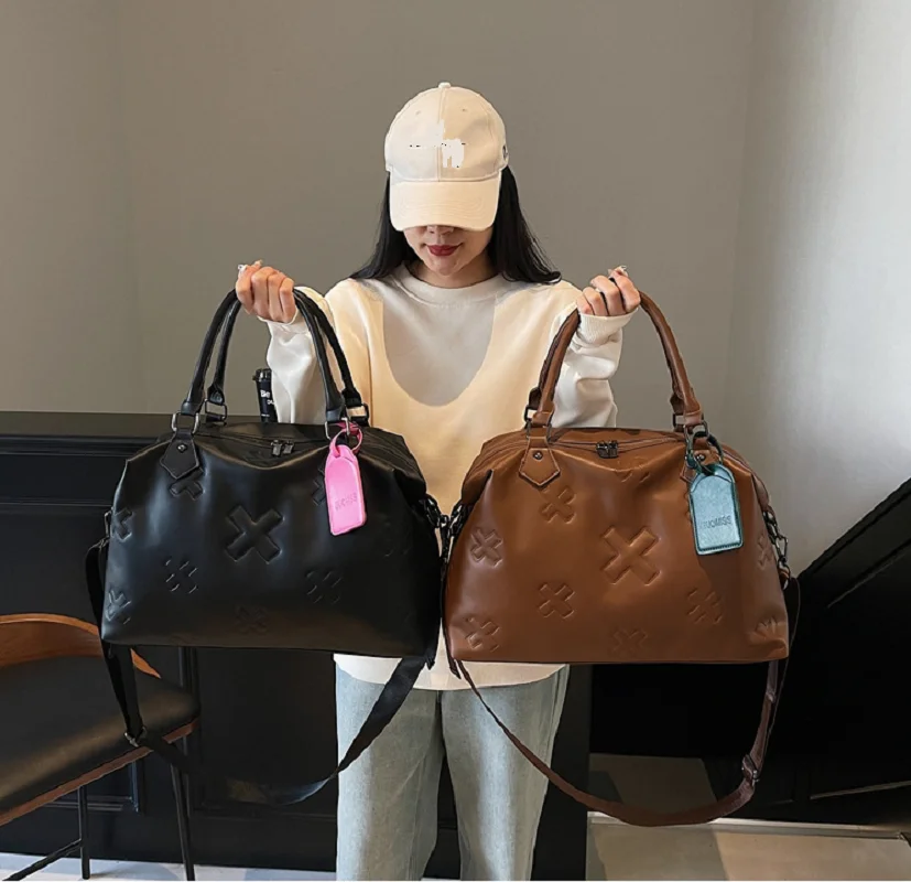 New Men Women's Fashion Luxury Large Capacity Soft Leather Travel Duffle Totes Casual Sports Fitness Double Zipper Shoulder Bags
New Men Women's Fashion Luxury Large Capacity Soft Leather Travel Duffle Totes Casual Sports Fitness Double Zipper Shoulder Bags
