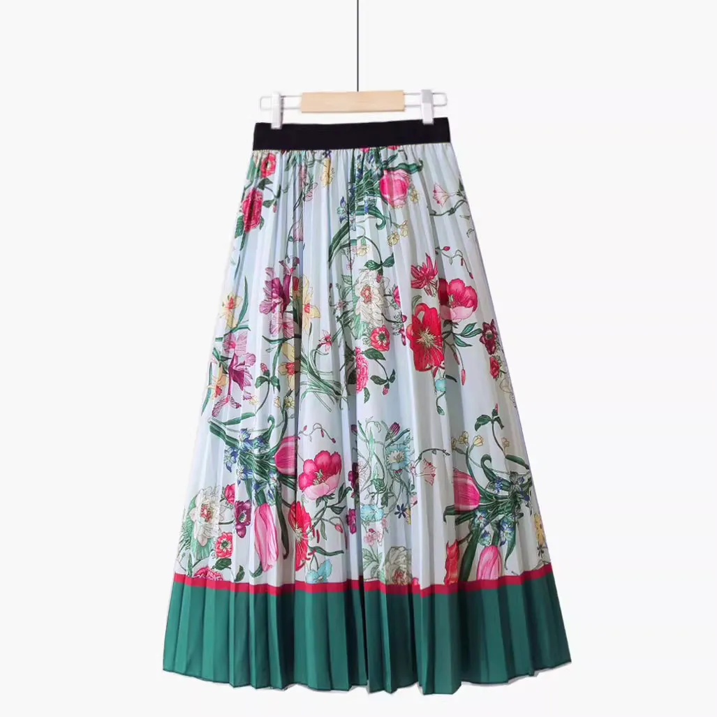 Новая плиссированная юбка с градиентным цветочным принтом, контрастными цветами, высокой талией, в ретро-стиле, элегантная, из шифона, модная.
Новая плиссированная юбка с градиентным цветочным принтом, контрастными цветами, высокой талией, в ретро-стиле, элегантная, из шифона, модная.