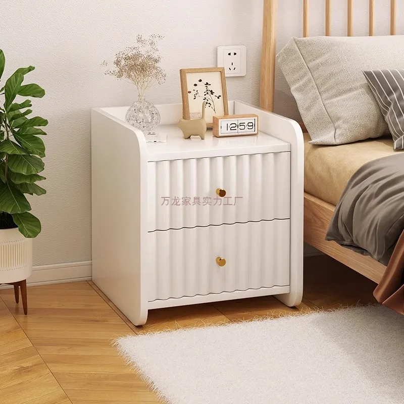 Bedside Table Simple Small Bedside Storage Cabinet Home Bedroom Mini Bedside Shelf Simple Modern Locker
Bedside Table Simple Small Bedside Storage Cabinet Home Bedroom Mini Bedside Shelf Simple Modern Locker
