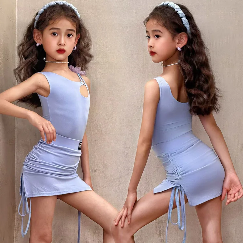 Customized Latin Dance Suit Practice Dress Girls' Competition Performance Dress Blue Suspender Flower Latin Top Skirt Split Set
Customized Latin Dance Suit Practice Dress Girls' Competition Performance Dress Blue Suspender Flower Latin Top Skirt Split Set