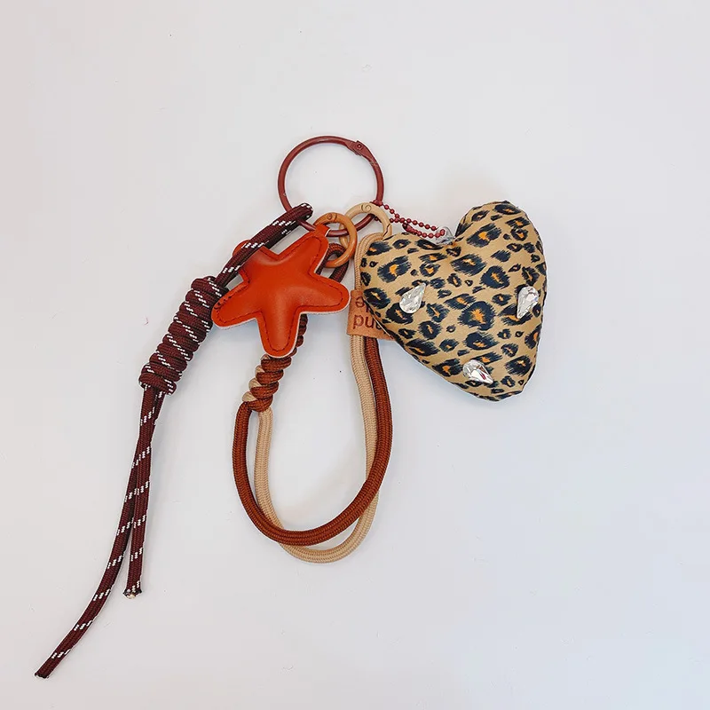 New Creative Trend Retro Leopard Print Keychain Pendant Bag Pendant Mobile Phone Lanyard Women's Versatile Bag Parts Accessories
New Creative Trend Retro Leopard Print Keychain Pendant Bag Pendant Mobile Phone Lanyard Women's Versatile Bag Parts Accessories