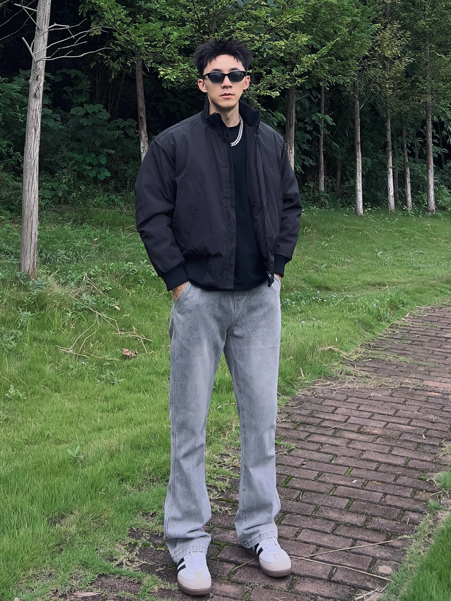 Slim Fit Micro Flared Jeans Men's Sle Autumn Faion Leg Lengthening mid Waist Straight Leg Trousers Youth Casual Wear
Slim Fit Micro Flared Jeans Men's Sle Autumn Faion Leg Lengthening mid Waist Straight Leg Trousers Youth Casual Wear