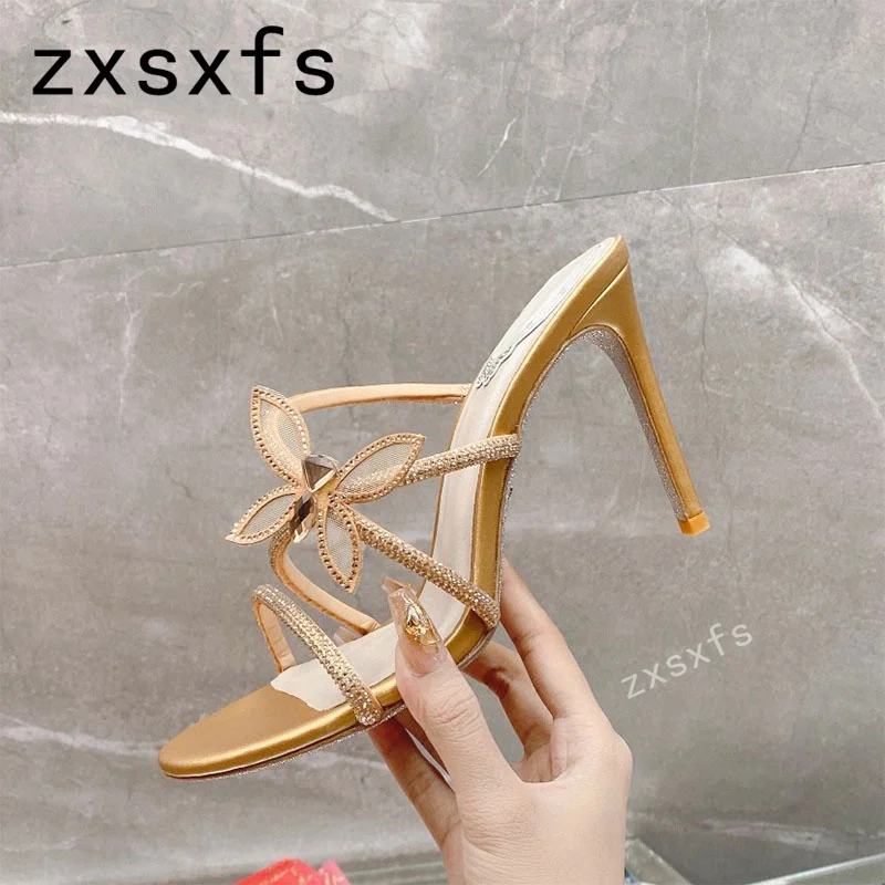 2023 Summer New Leather Crystal Butterfly Decoration Thin High Heels Peep Toe Slippers Women Brand Sexy Party Shoes Mujer
2023 Summer New Leather Crystal Butterfly Decoration Thin High Heels Peep Toe Slippers Women Brand Sexy Party Shoes Mujer