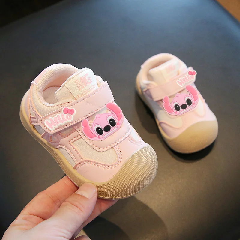 Кожаные туфли на мягкой подошве с рисунком Микки Мауса для мальчиков, весенне-осенняя обувь Disney для девочек, обувь для малышей, детские туфли для доски с Микки Маусом
Кожаные туфли на мягкой подошве с рисунком Микки Мауса для мальчиков, весенне-осенняя обувь Disney для девочек, обувь для малышей, детские туфли для доски с Микки Маусом