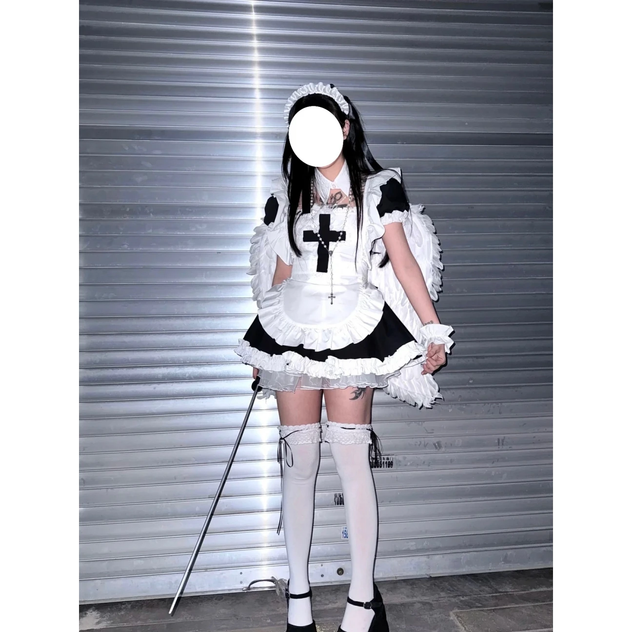 Maidsuit Cosplay Costume Black White Dress Cross Design Workwear Halloween Stage Performance Clothing Female Servant Outfit
Maidsuit Cosplay Costume Black White Dress Cross Design Workwear Halloween Stage Performance Clothing Female Servant Outfit