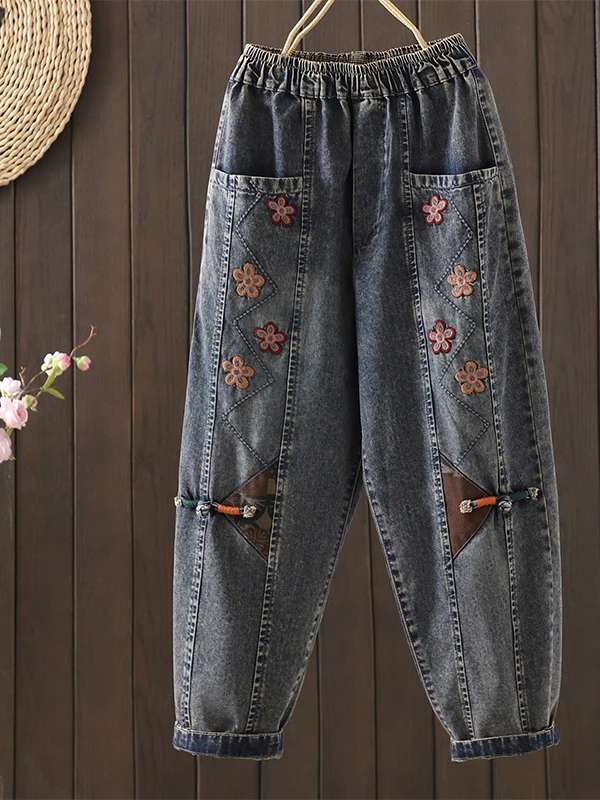 Retro Chinese Style Heavy Embroidery Buttoned Denim Nine-Piece Pants Age-Defying Artistic Harlan Pants Cotton Blend Ladies Jeans
Retro Chinese Style Heavy Embroidery Buttoned Denim Nine-Piece Pants Age-Defying Artistic Harlan Pants Cotton Blend Ladies Jeans