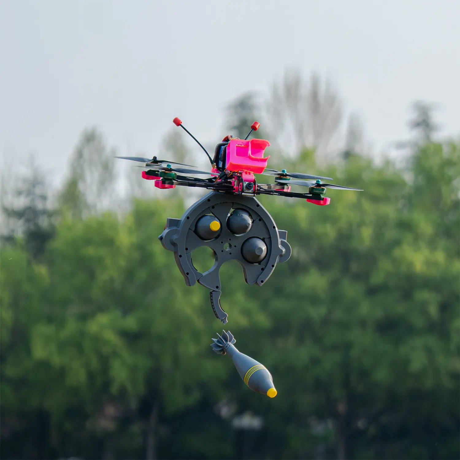 FPV Дрон Роторное 5-образное устройство-капельница Airdrop для доставки спасательных принадлежностей
FPV Дрон Роторное 5-образное устройство-капельница Airdrop для доставки спасательных принадлежностей